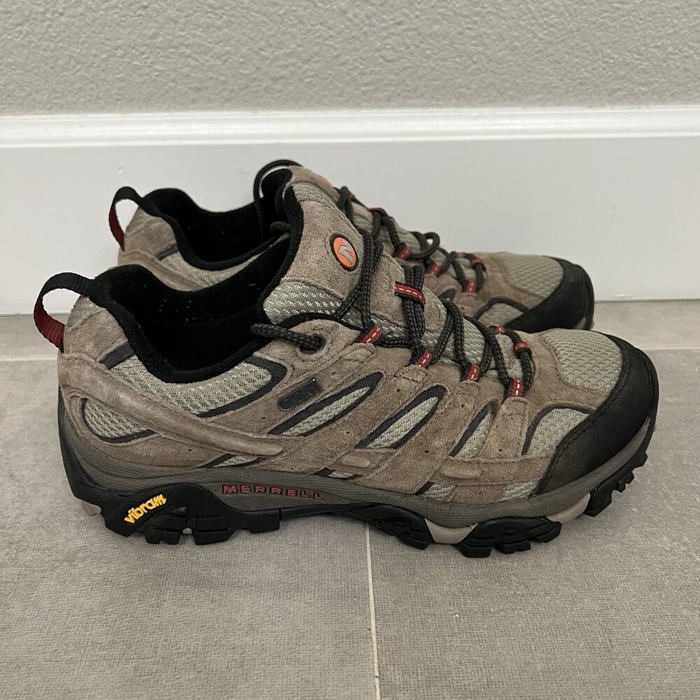 Merrell Moab 2 Men’s Size 8 Beige Suede Low Top Trail Vibram Outdoor Shoes